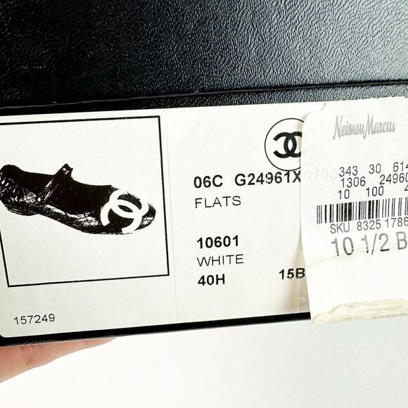 CHANEL White Cambon Maryjane Ballet Flat US 10.5 CC Logo Leather Shoes Round Toe - Picture 11 of 11